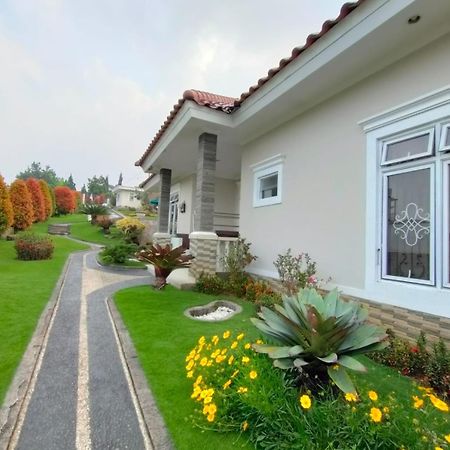 Villa Kandara Hanjawar Puncak Sindanglaya ภายนอก รูปภาพ