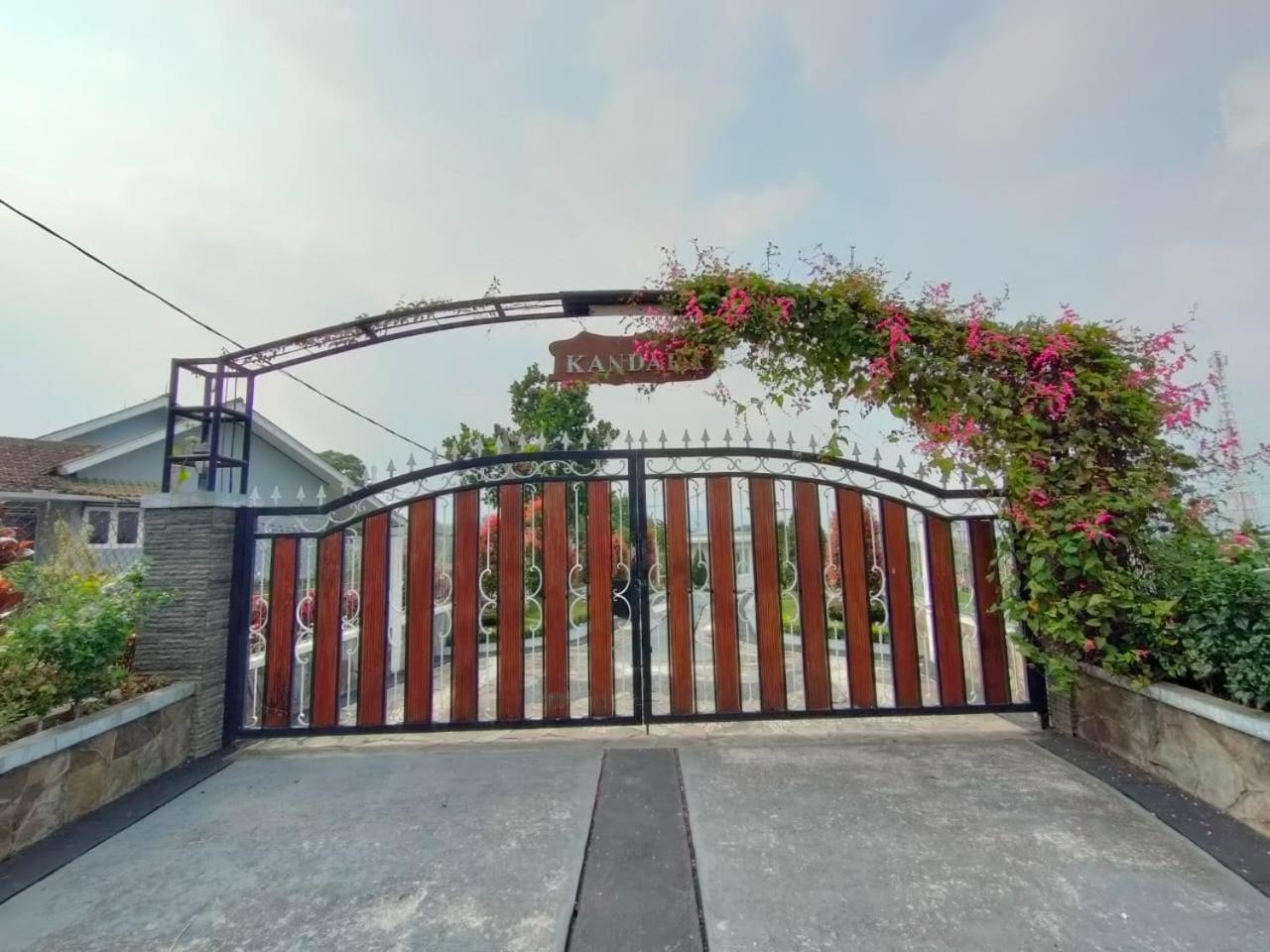 Villa Kandara Hanjawar Puncak Sindanglaya ภายนอก รูปภาพ